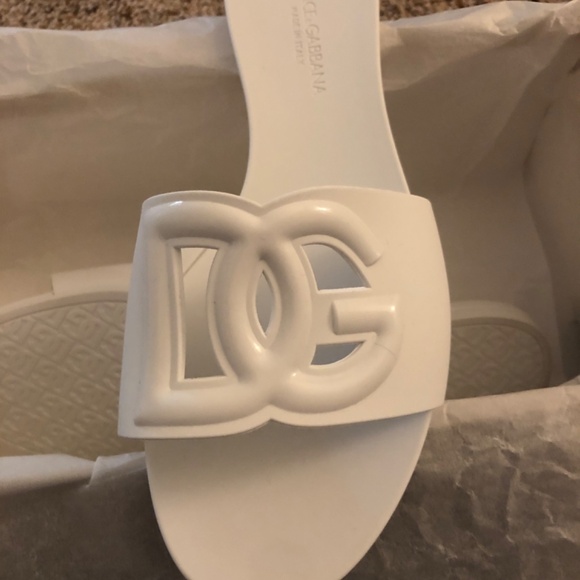 Dolce & Gabbana White Sandals - Picture 11 of 14
